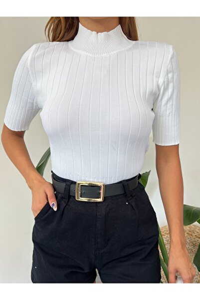 Modamorfo Kurzärmliger, gerippter Strick mit halbem Ausschnitt – ecru