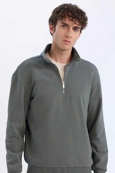 DeFacto Bequemes Sweatshirt mit Reißverschluss und Stehkragen, bequem, normale Passform, X7405az24au