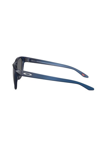 Oakley نظارة شمسية مربعة للرجال - Oo 9479 - مقاس العدسة: 56 مم - أزرق شفاف غير لامع