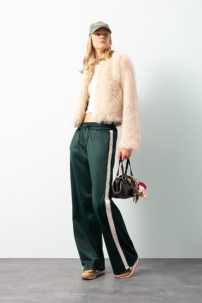 DeFacto Relax Fit Faux Fur Jacket Coat D4185Ax24Wn