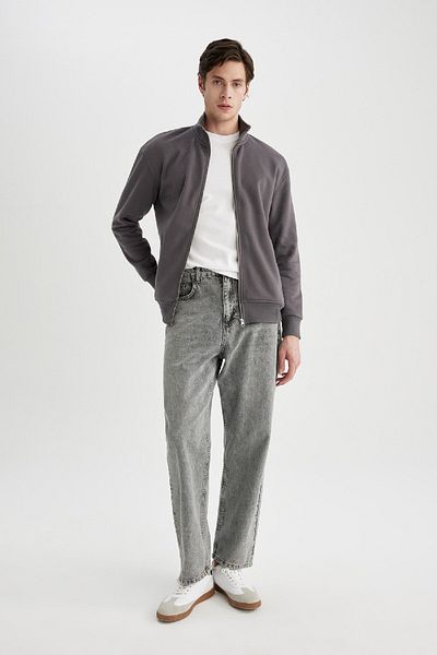 DeFacto Bequemes Stehkragen-Sweatshirt mit Reißverschluss und normaler Passform – A5276ax24sp