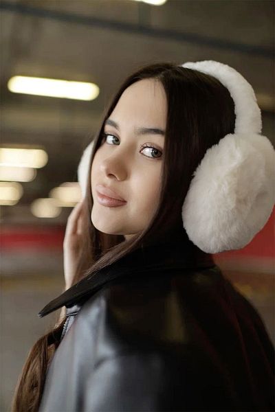 BAHELS Imported White Foldable Plush Earmuffs