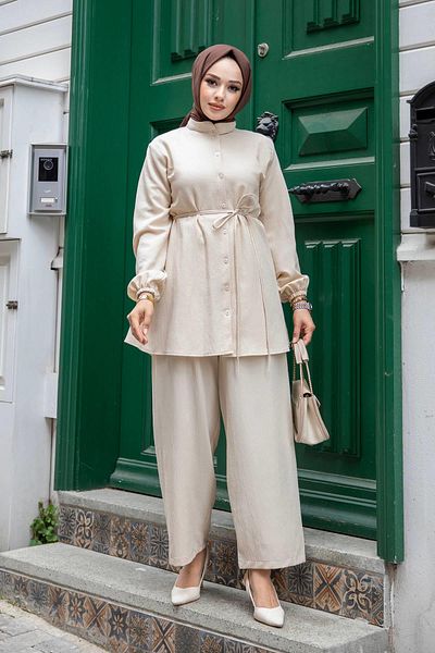 Herita Hakim Yaka Detailliertes Hijab-Set