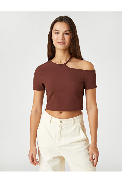 Koton Crop triko s krátkým rukávem s okýnkem s detailním výstřihem