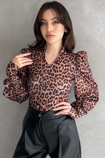Fav Style Кафява дамска блуза с дълъг ръкав и съдийска яка с леопардов шарка
