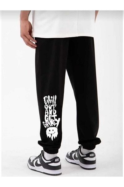 BUY CENTER Μαύρο Slimfit Chill Out εμπριμέ φούτερ - Στολή με ελαστικά πόδια