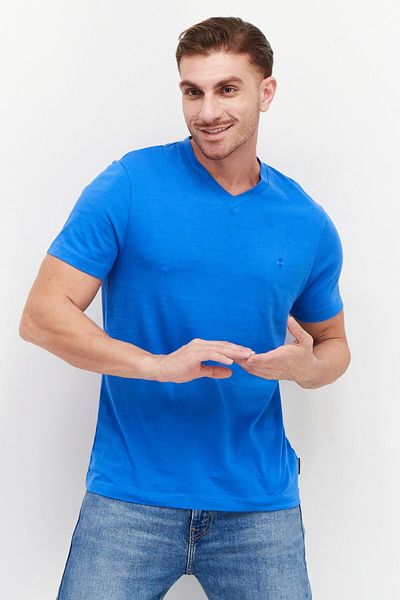 Vince Camuto Men V-neck Short Sleeves Embroidered Logo T-shirt, Blue