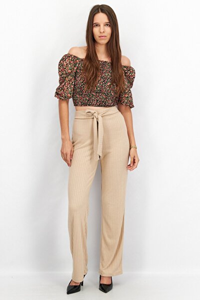 BB Dakota by Steve Madden Women Off Shoulder Neck Short Sleeves Smocked Floral Print Top, Black Combo