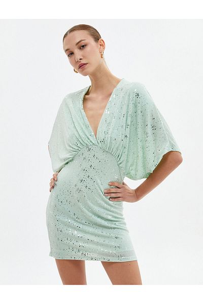 Koton Mini-Bodycon-Kleid mit glitzerndem V-Ausschnitt und Fledermausärmeln
