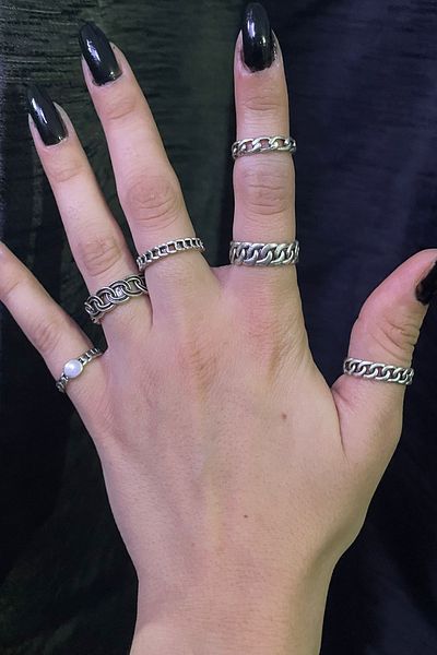 Köstebek 6-Piece Ring with Chain Motif
