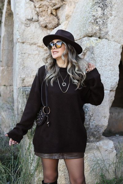 bytugcekaya Pulover cu textura moale Orjin de mărime standard Bitter Brown