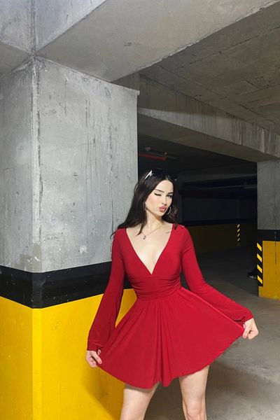 TrendyFashion Women's Red V-Neck Shorts Dress