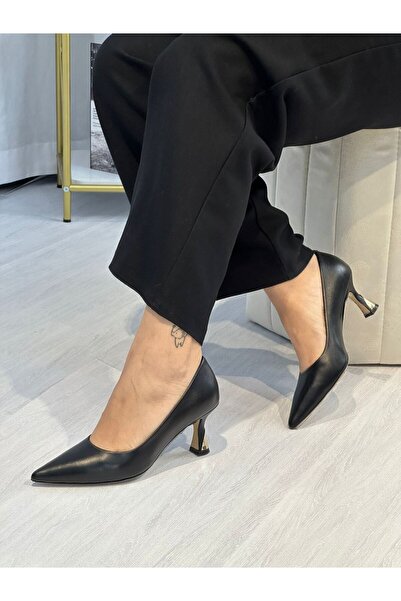 Gizzelli shoes Sivri Burun Klasik Ayakkabı