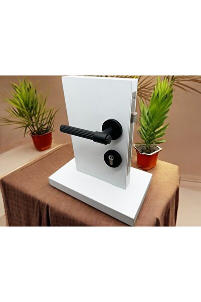 KOLDOOR Erva Mat Black Round Rosette - Mâner de ușă Yale Steel, dreapta, o parte