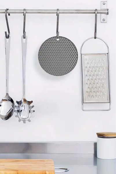 Fesya Home Set of 2 Gray Round Silicone Trivet