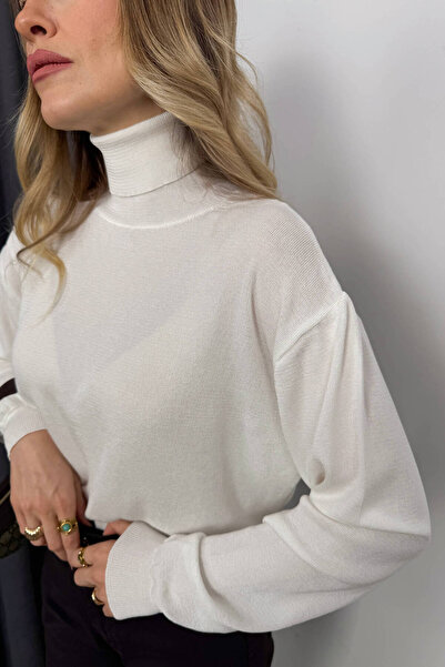 Sue Store Білий мерсеризований светр з коміром Premium