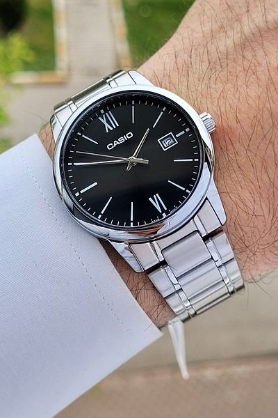 Casio Silver Color Men's Wristwatch with Black Cord