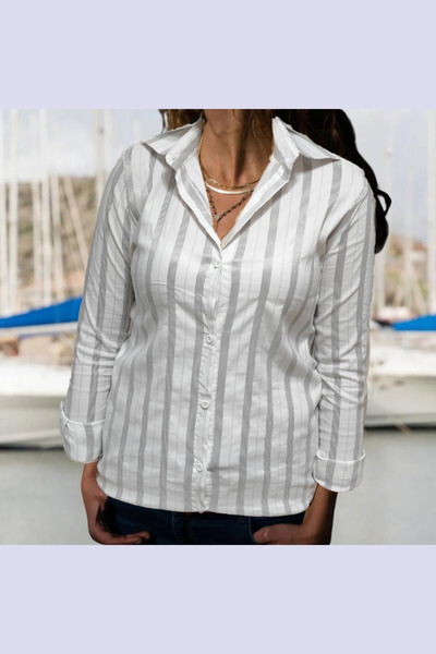 Moda Monisa Cămașă de damă cu dungi subțiri gri pe alb | Flexibil din material tip stofă | Eleganță zilnică