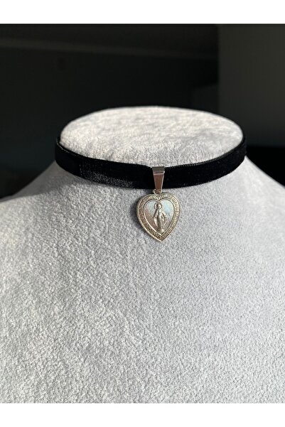 Pinky Lady Kadife kurdeleli kalp detaylı meryem ana choker