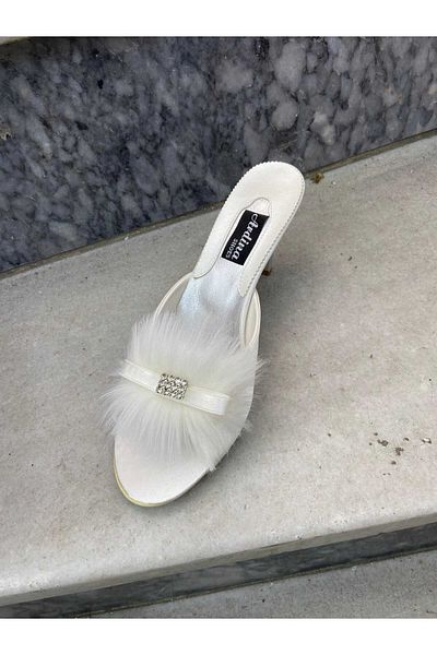 HMZ Textile Gift Bagge Blanket Bridal Slippers. Bridal Slippers with Charry Heel