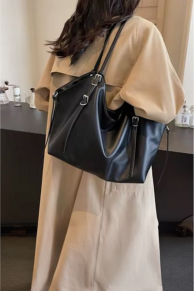 Rimense Women's Black Faux Leather Hand and Shoulder Bag