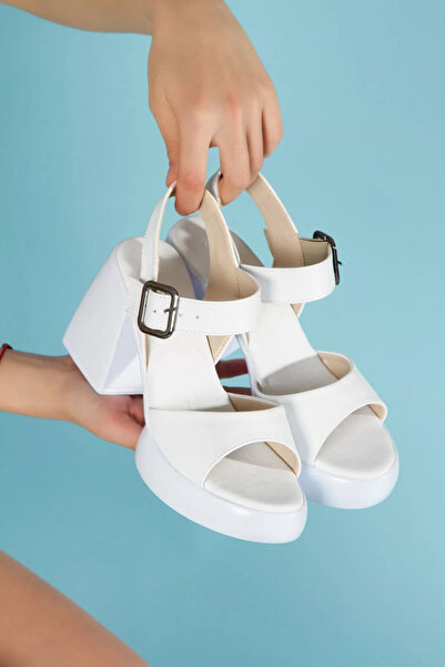 kabba Darla model ženskih cipela na petu sa kopčom na zglobu