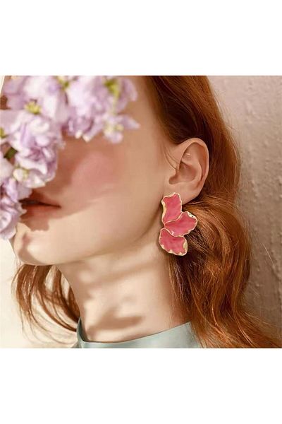 Pelin Aksesuar Pink Enameled Leaf Earrings