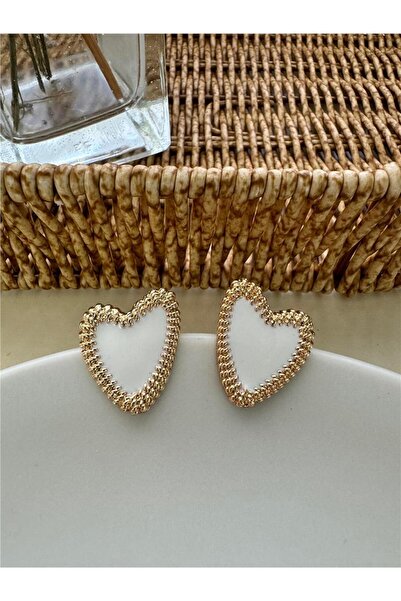 Pelin Aksesuar Beyaz Kenarları Dokulu Kalp Küpe