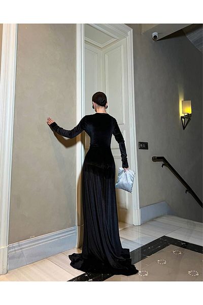 Trendusfashion Velvet Fabric Evening Dress with Stone and Slit Detail