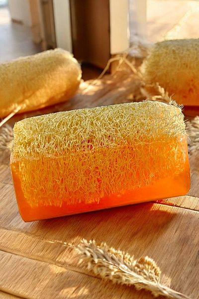 EM AMANOS BEAUTY Natural Pumpkin Fiber St. John's Wort Extract Soap Anti-Blemish Acne Skin Renewing Antioxidant Effect
