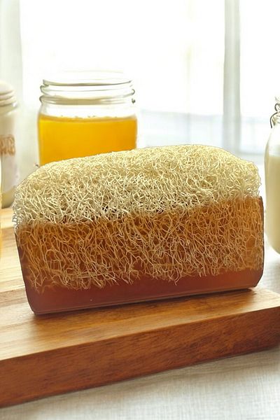 EM AMANOS BEAUTY Natural Pumpkin Fiber Honey Milk Soap Anti-Aging Effect Strengthens Skin Barrier Moisturizes