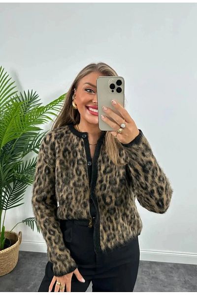 MODA Cardigan de tricotaj cu model leopard Yumoş - cu nasturi