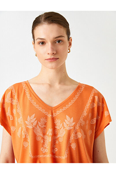 Koton Tricou cu imprimeu floral, cu decolteu in V, mânecă scurtă