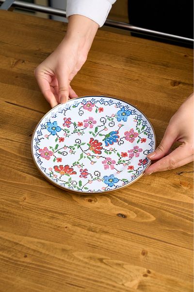 Miss Betty Piraye Enameled 2 Piece Cake Plate 20 cm