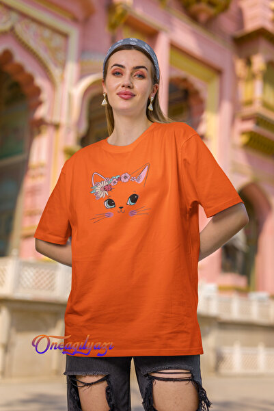 oneagılyazı majica sa širokim krojem i mačjim printom