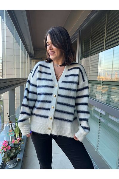 Elif Özbey Butik Ecru Striped Gold Buttoned Soft Cardigan