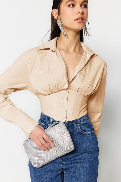 Trendyol Collection Stone Crop bélelt fűző részletes poplin ing TPRAW23GO00004