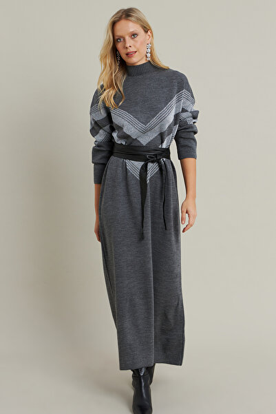 Cool & Modest Kadın Gri Simli Maxi Triko Elbise MTC3215