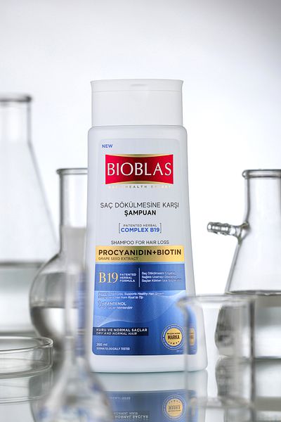 Bioblas Procyanidin & Biotin šampon proti padání vlasů 360 ml - šampon proti vypadávání vlasů