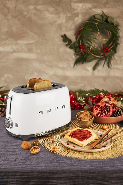 SMEG Pâine de pâine albă retro în stilul anilor 50 2x1 TSF01WHEU