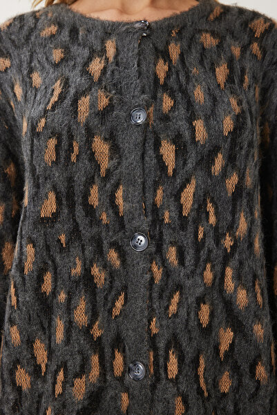 Happiness İstanbul Women's Anthracite Mink Leopard Print Bearded Knitwear Cardigan Kb00043