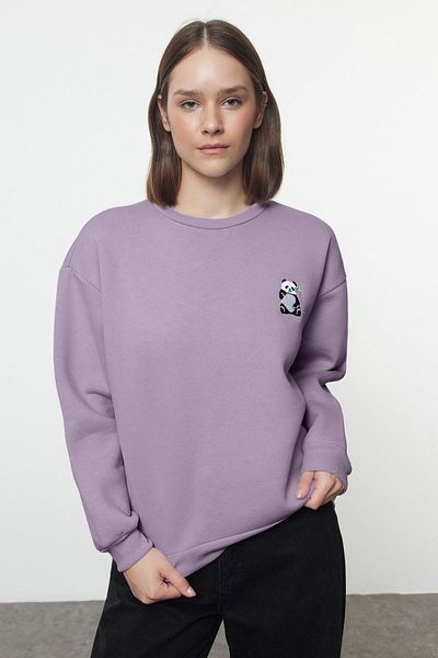 Trendyol Collection Lila besticktes Fleece-Sweatshirt mit normaler Passform - Twoaw24sw00196