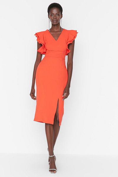 Trendyol Collection Mit Granatapfelblüten gefüttertes, gewebtes, elegantes Abendkleid TPRSS20EL2661