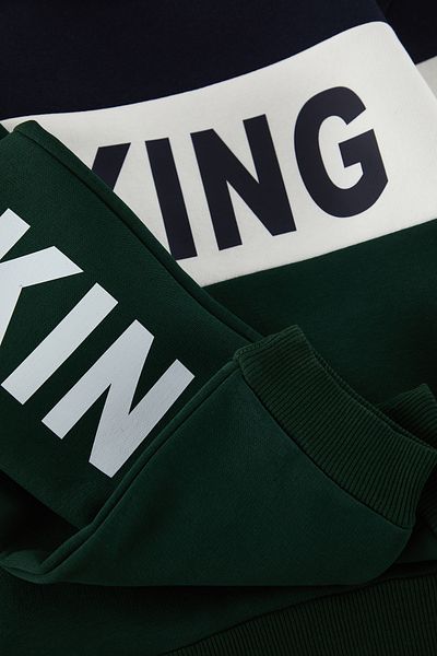 TRENDYOLKIDS Khaki szlogen kötött alsó-felső készlet TKDAW25AU00054