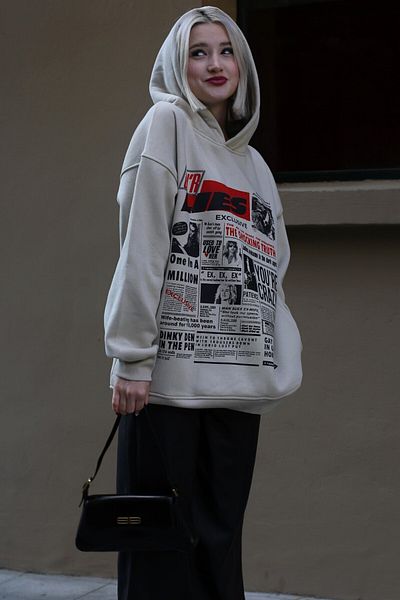 Moda Glo Γυναικείο φούτερ με στάμπα Oversize με κουκούλα