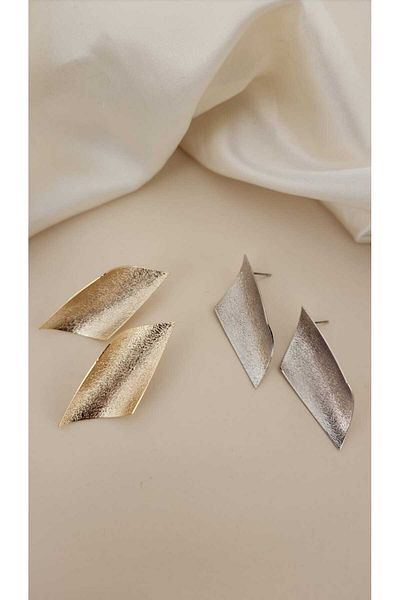 novoglo Vip Series Asymetric Design Sand Curly Stylish Earring