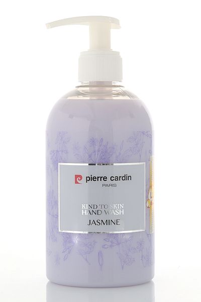 Pierre Cardin Kind to Skin Moisturizing Liquid Hand Soap with Jasmine Extract and Vitamin E - 480 ml