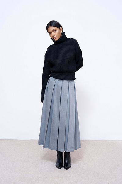 Quzu Gray Midi Skirt - Pleat Detailed