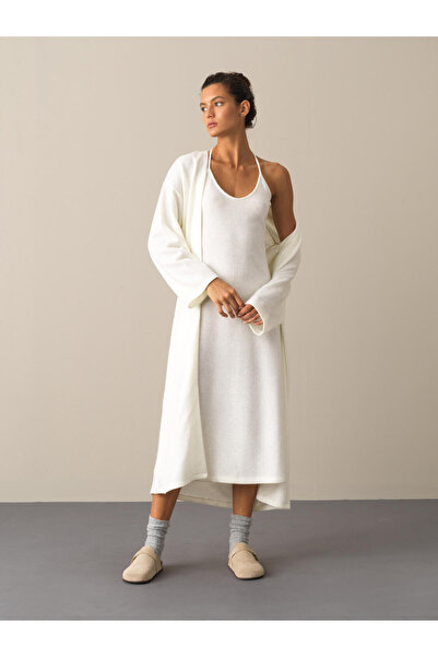 Xint Kadın Beyaz Yumuşak Dokulu Oversize Uzun Hırka