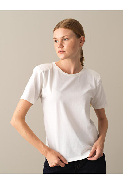 Xint Kadın Beyaz Pamuk Dokulu Regular Fit Vatkalı Tişört